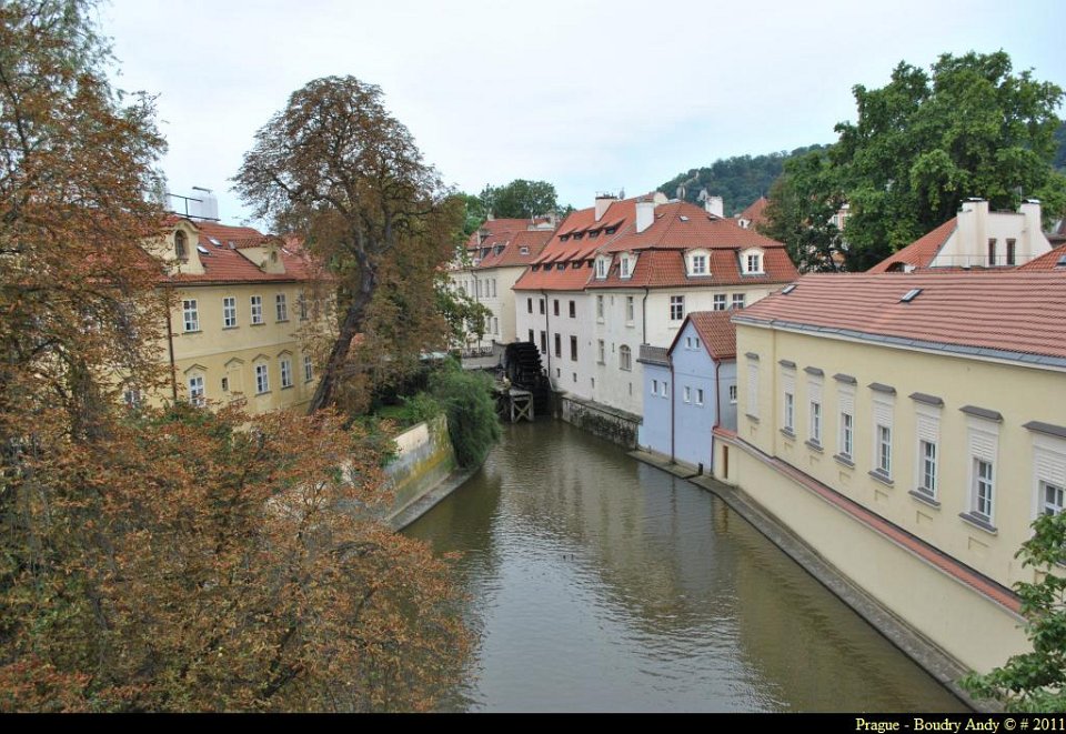 Prague - Pont St Charles 015